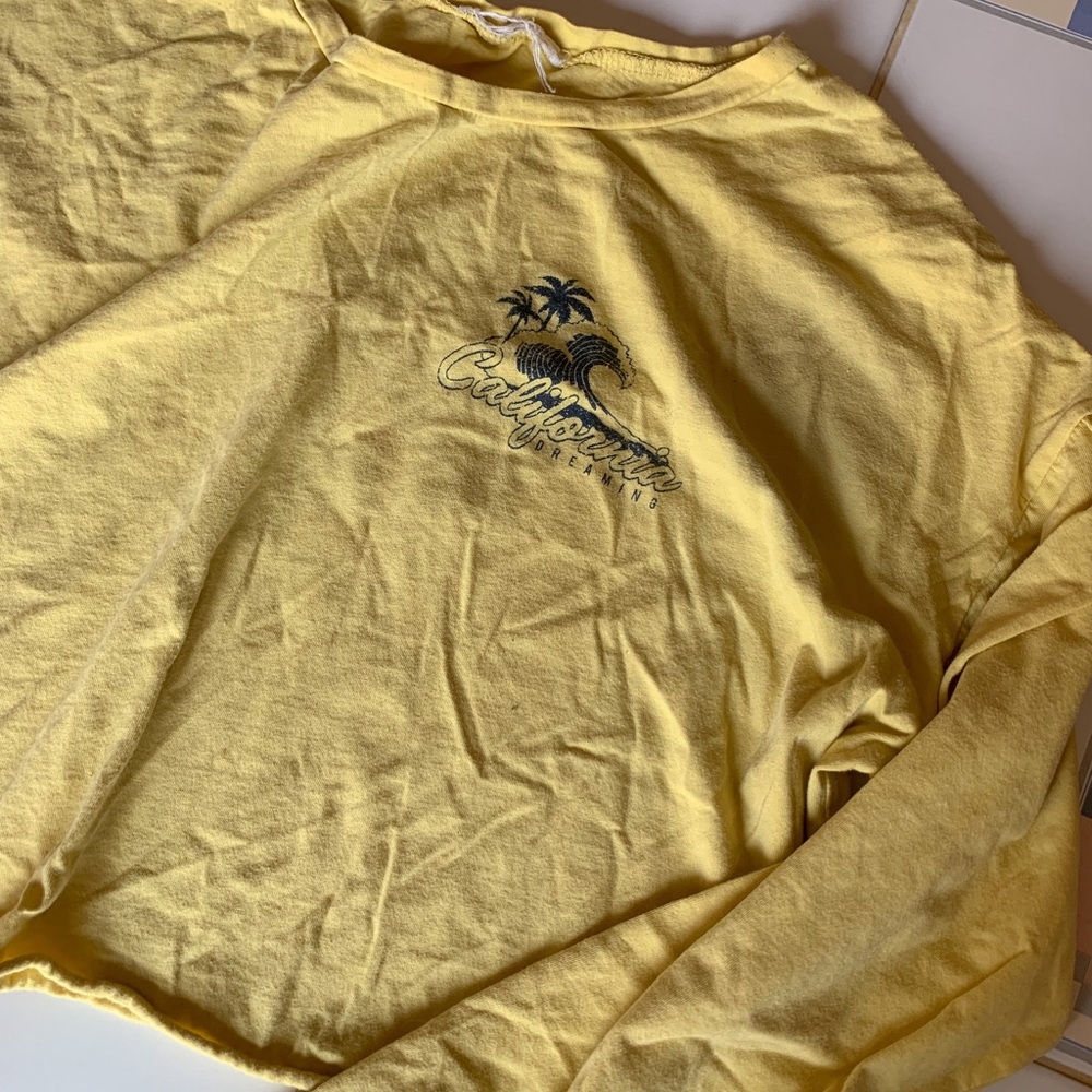 Laguna Beach California Long Sleeve Raw Hem Crop